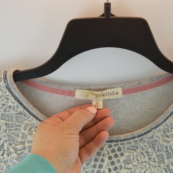 🔴 Rewind  Lace Design Sweatshirt - Picture 5 of 8